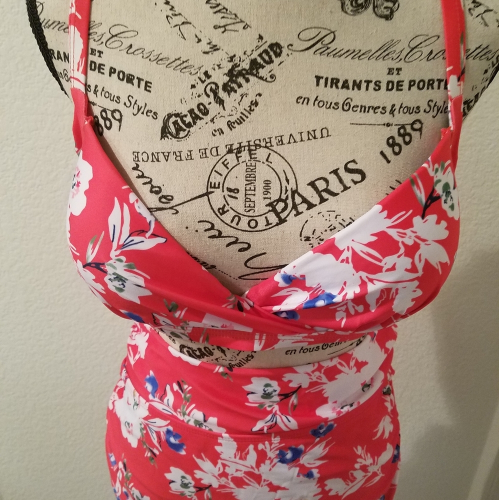 Bathing suit - Picture 4 of 4